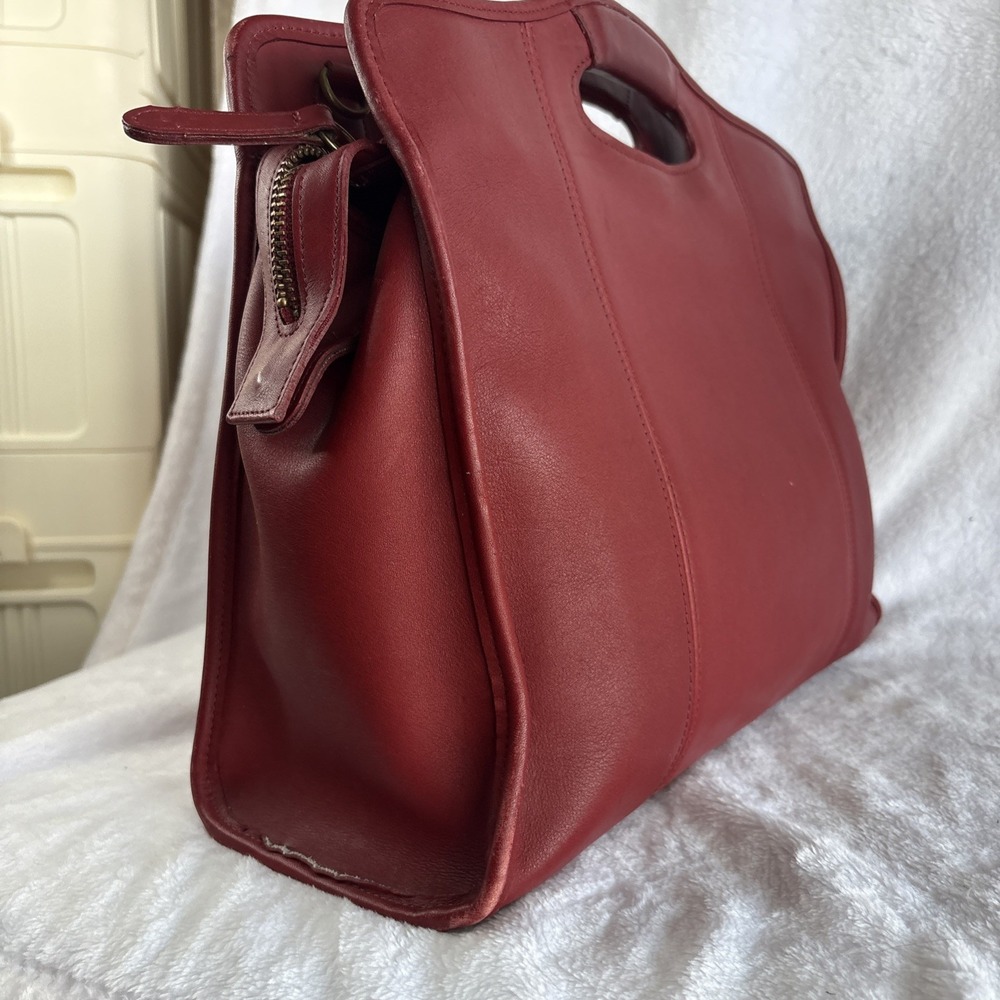 Vintage COACH Zip Top Shopper   Red Leather Bag 9995 USA - Picture 3 of 16